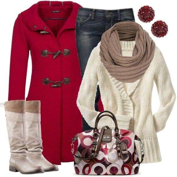 Look casual con cappotto rosso