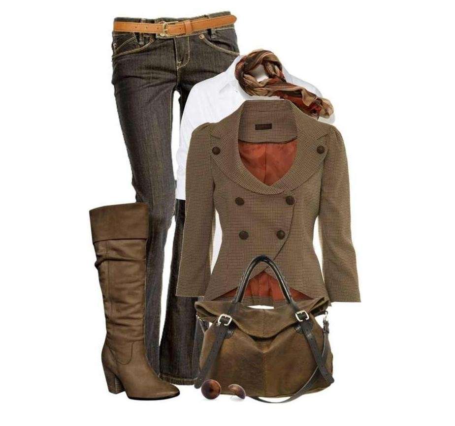 Look con giacca militare