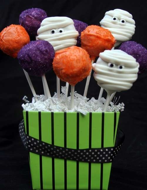 Mummy Cake Pops