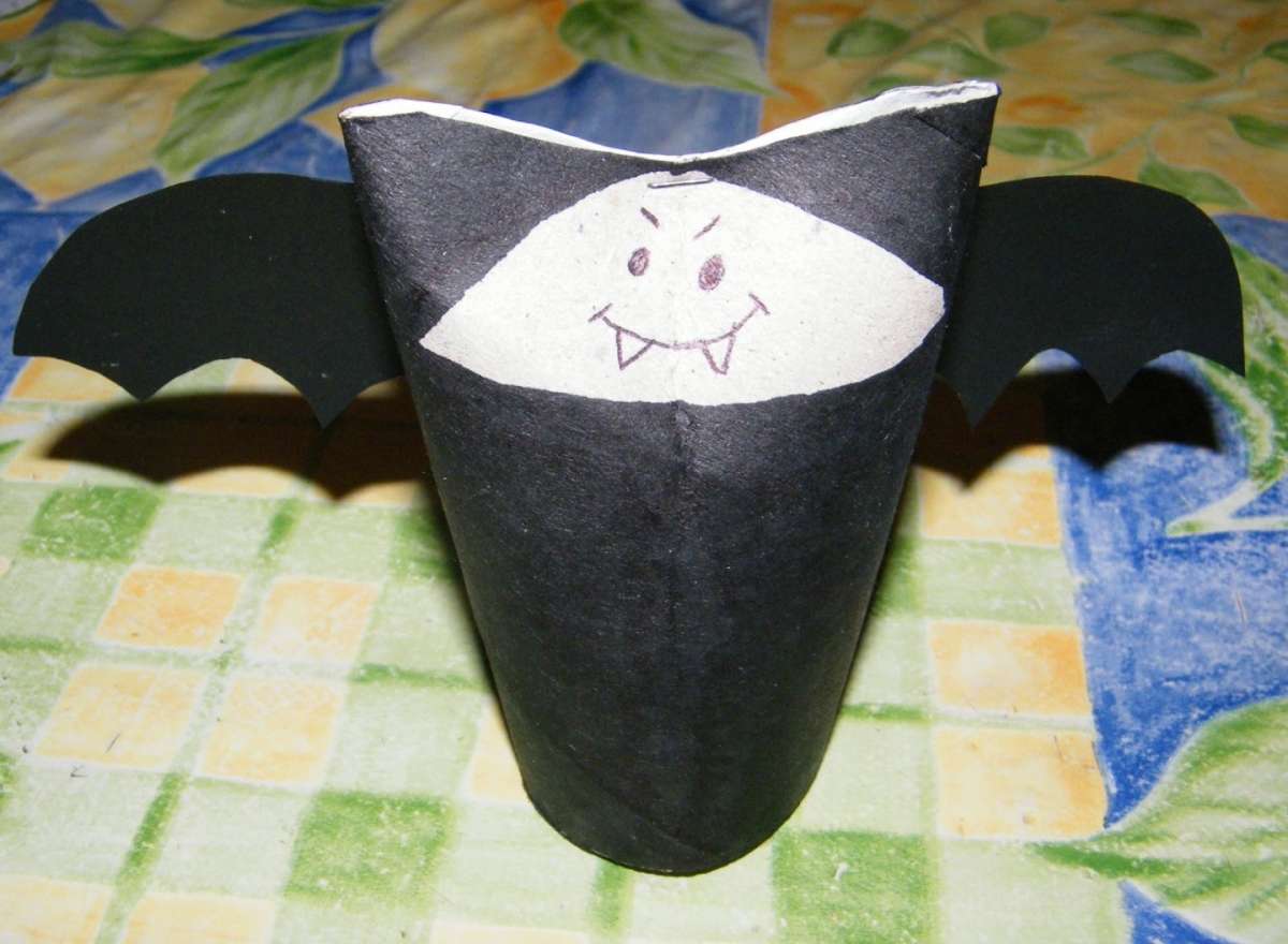 Pipistrello di carta