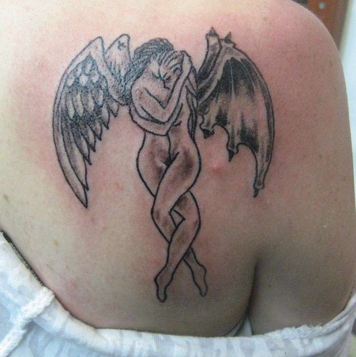 Tatuaggio angeli e demoni