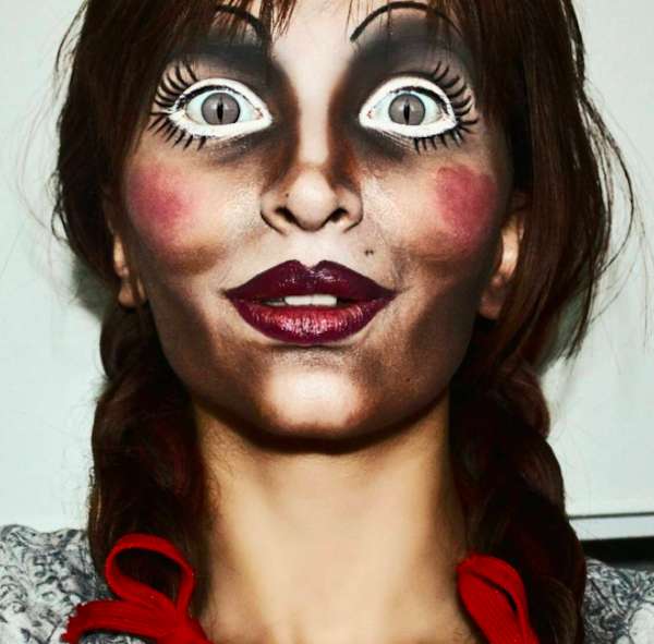 Trucco da Annabelle per Halloween