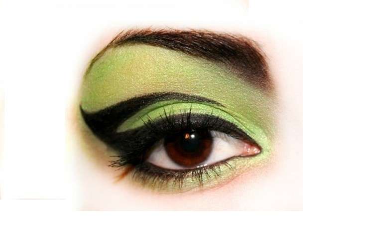 Trucco occhi ispirato a Elphaba de Il Mago di Oz