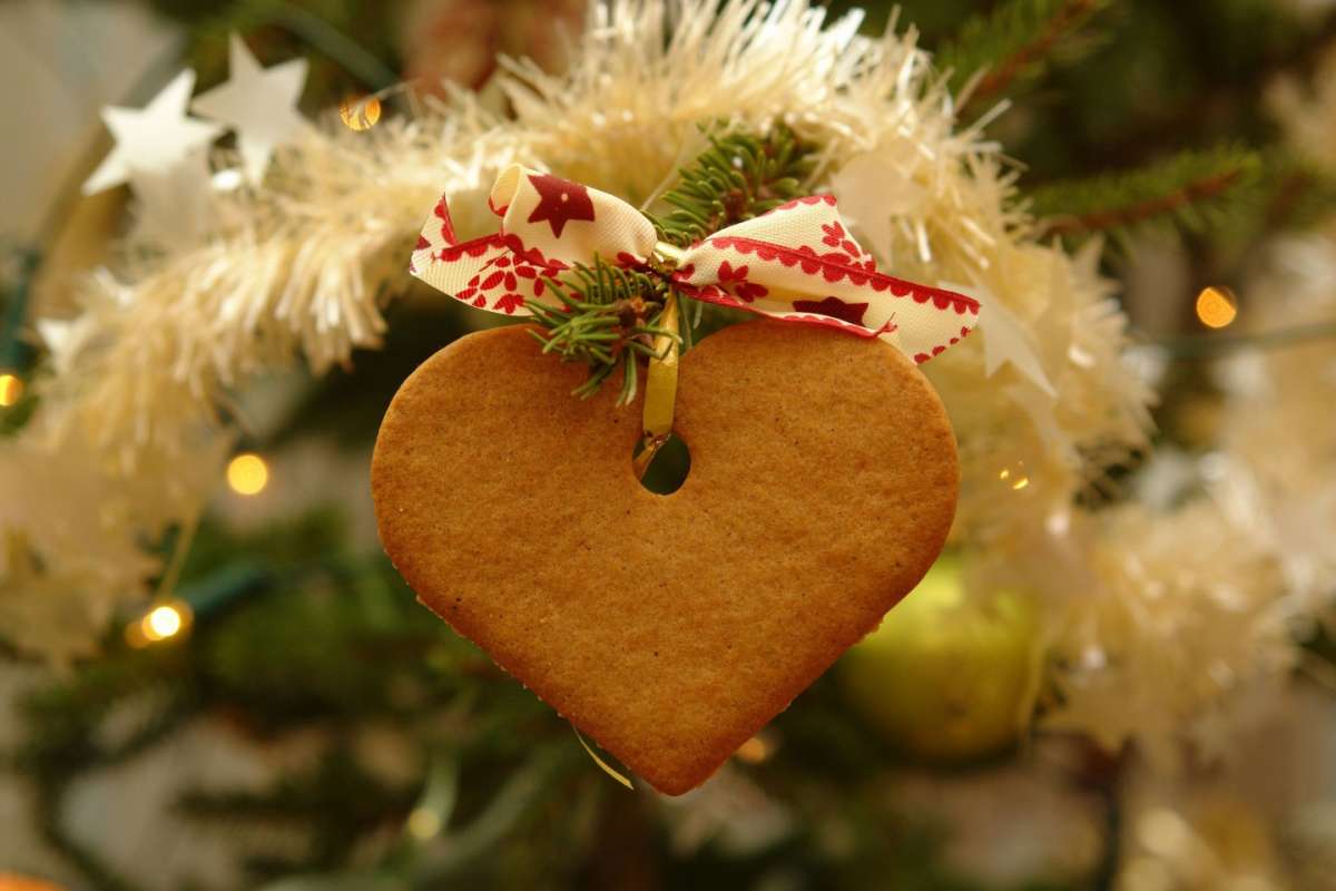 Biscottini da appendere all'albero