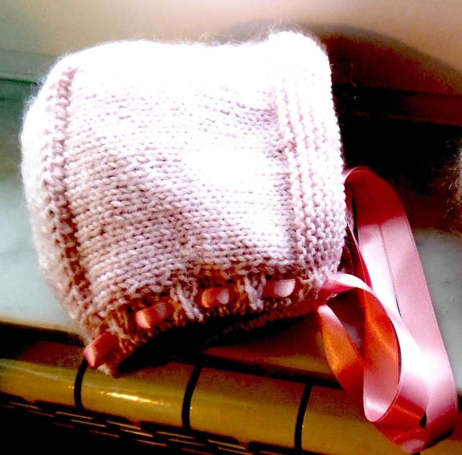 Cappellino rosa confetto