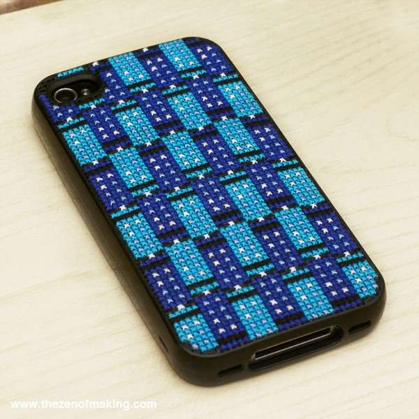 Decorazione al punto croce per iphone