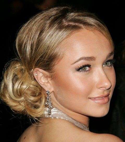 Hayden Panettiere piercing