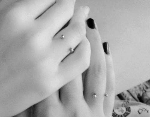 Piercing alle dita