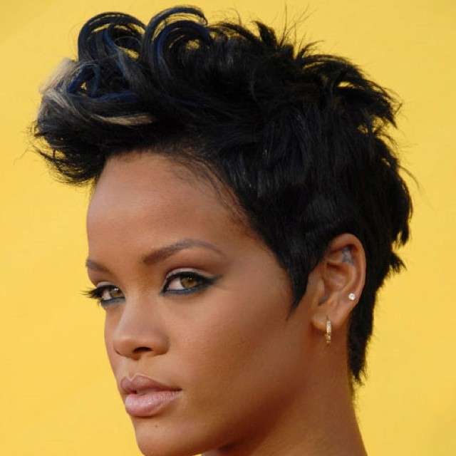 Rihanna piercing