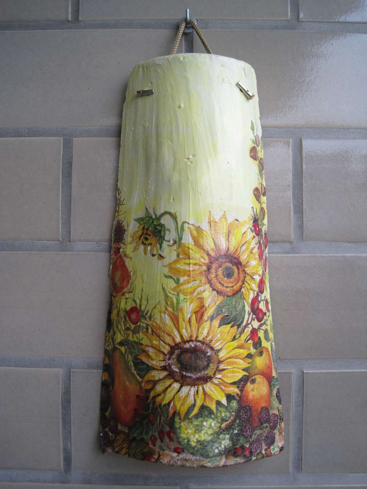 Tegola decoupage con girasoli