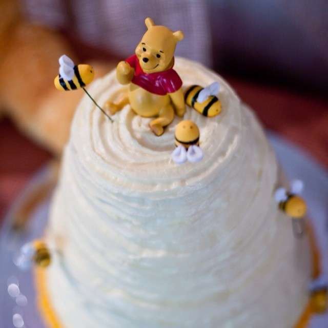 Torta come una mantagna di miele per Winnie the Pooh