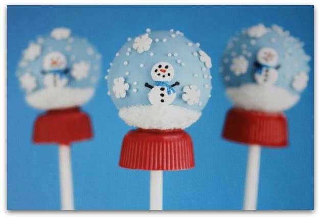 Cake pops con scena natalizia