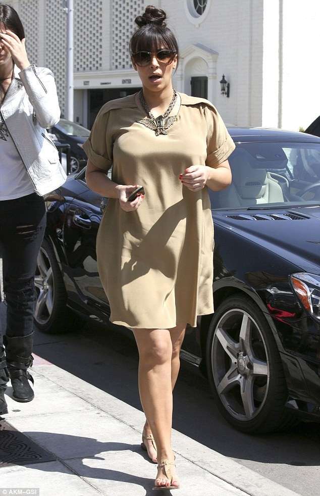 Camicione in seta per Kim Kardashian