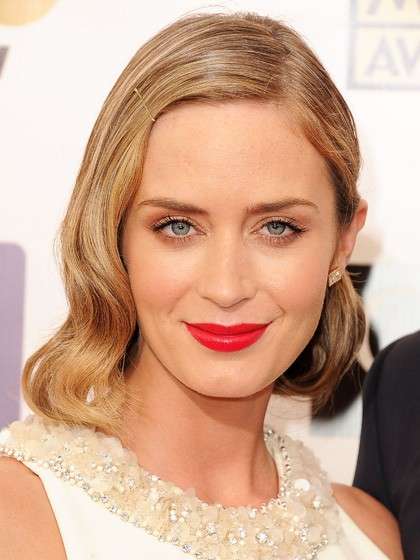 Emily Blunt taglio effetto vintage