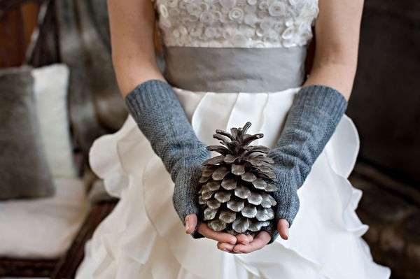 Guanti di lana per la sposa in inverno