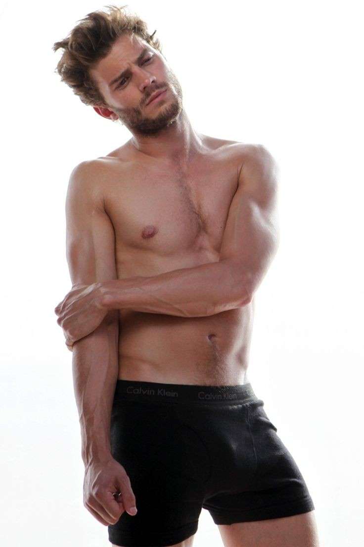 Jamie in intimo nero