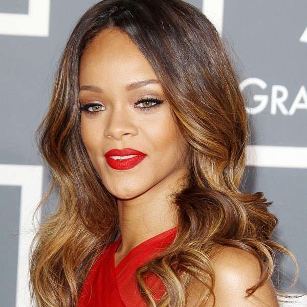 Rihanna versione capello lungo