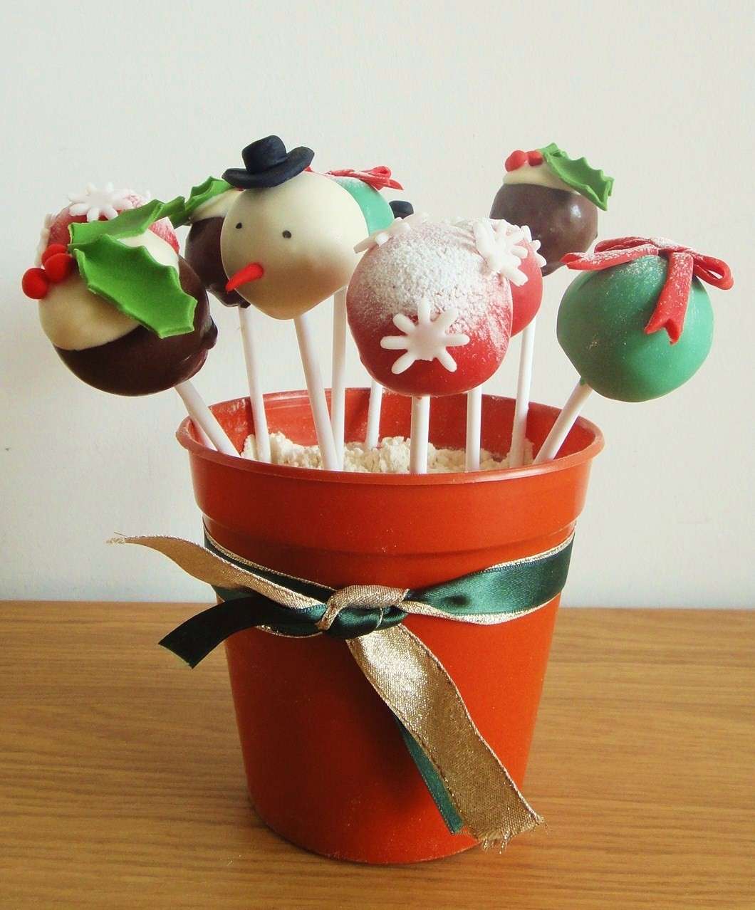 Vari cake pops natalizi