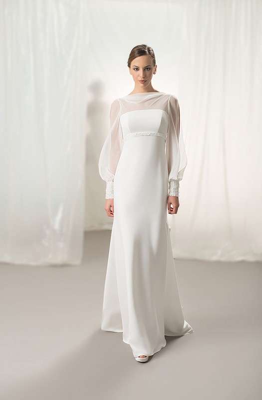 Abito da sposa con maniche lunghe