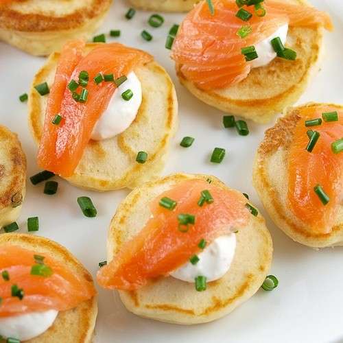 Canestrelli di salmone e erba cipollina