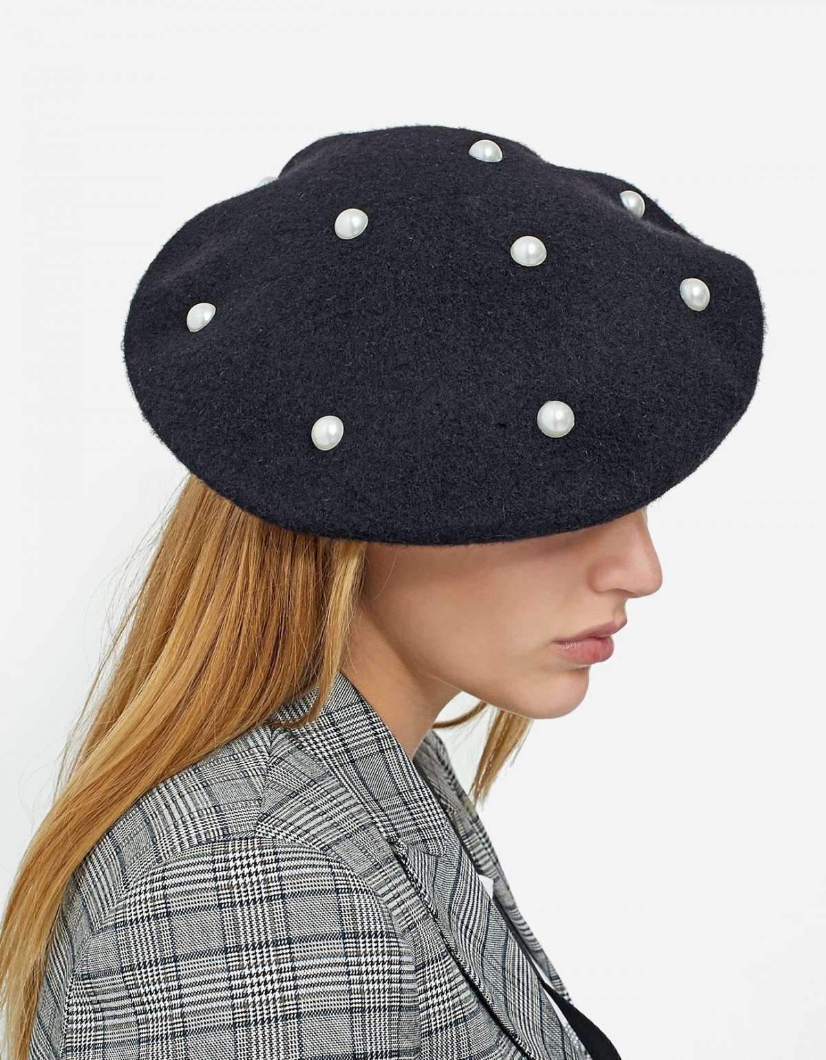 Cappello basco alla francese con perle Stradivarius