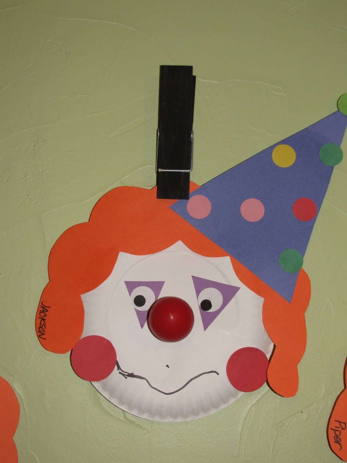 Clown di carta