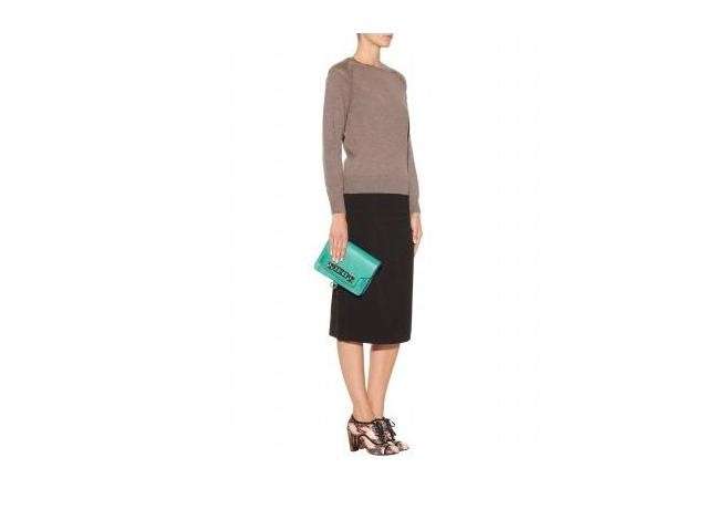Francesine e look in toni scuri