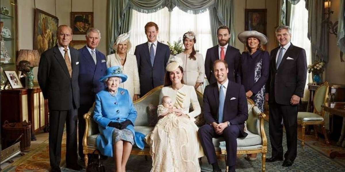 Kate con la famiglia reale