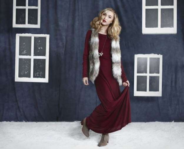 Long dress e gilet di pelliccia