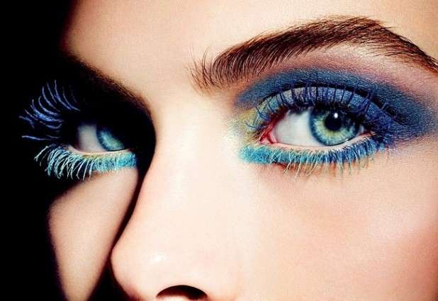 Make up blu sfumato per occhi azzurri