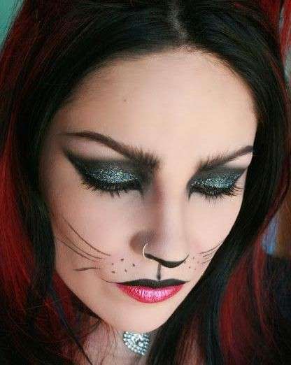 Ombretto verde per make up da gatta