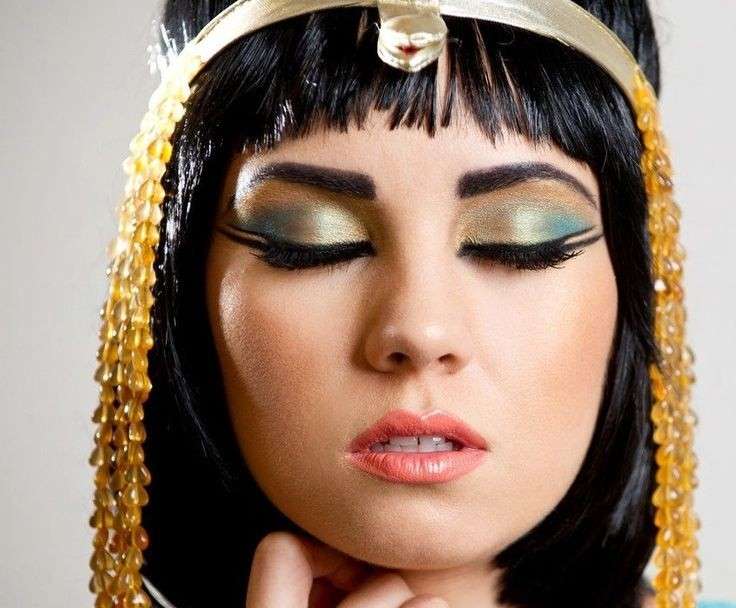 Smokey eye per un trucco da antica egizia