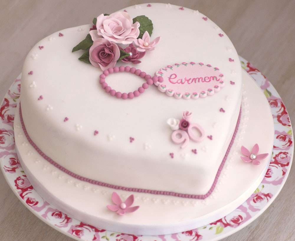 Torta rosa e bianca