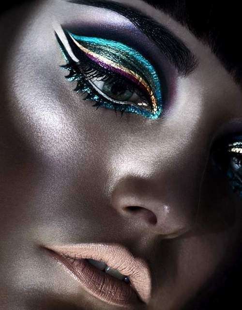 Trucco occhi multicolor