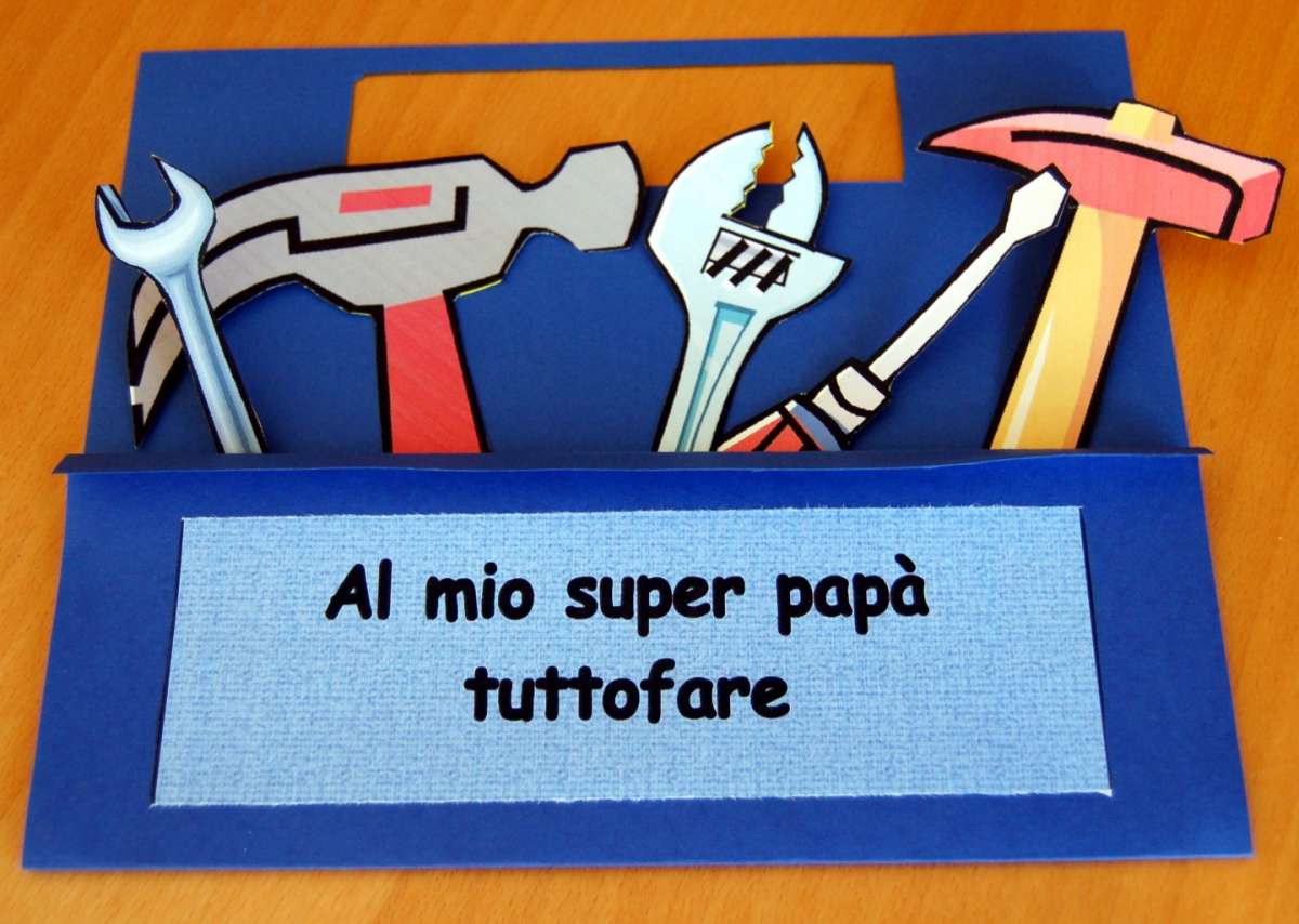 Biglietto 3D con attrezzi fai da te
