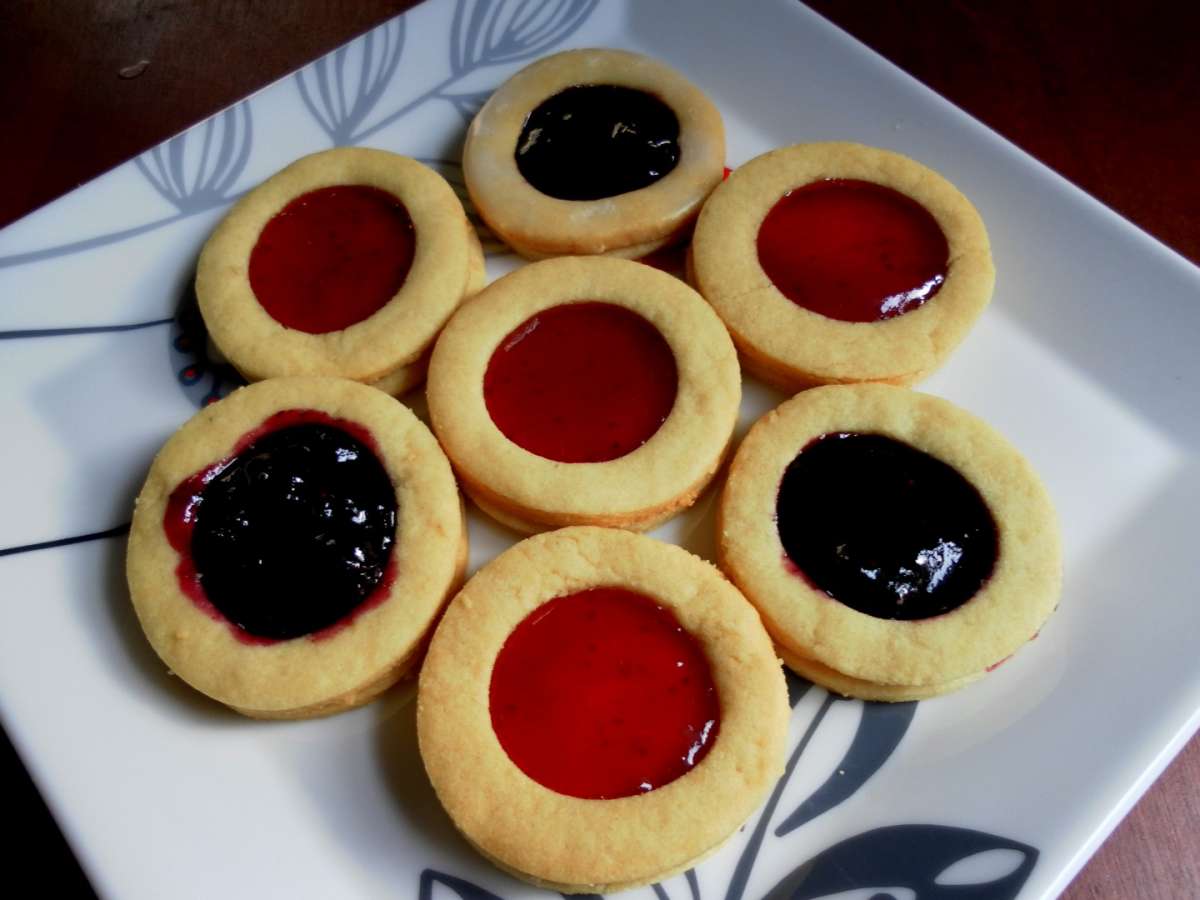 Biscotti con marmellata