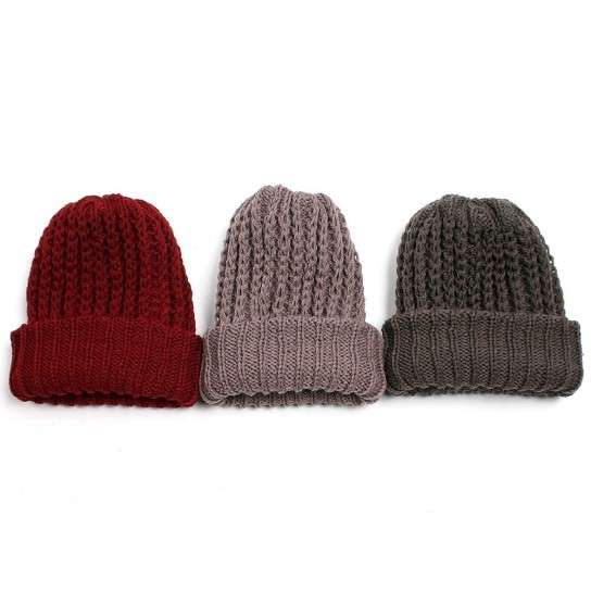 Cappelli in maglia colorata