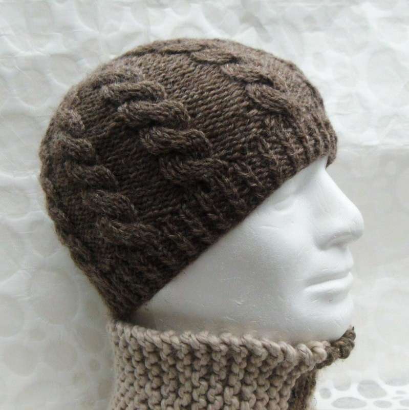 Cappello di lana marrone