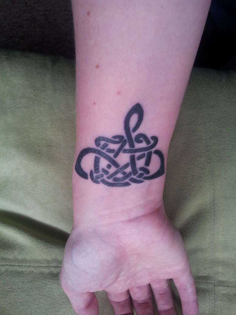 Celtic tattoo per braccio