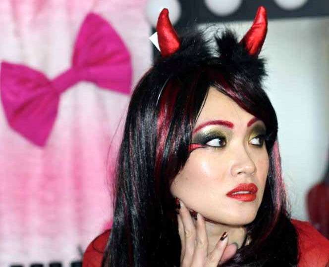 Devil make up