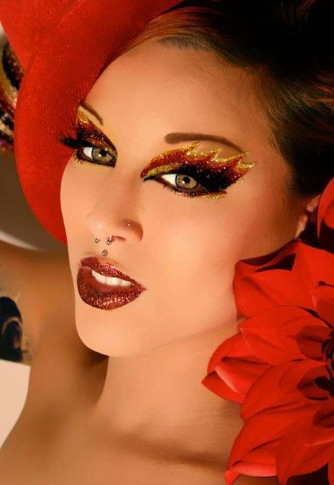 Fiamme glitter sugli occhi
