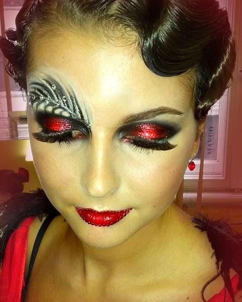 Glitter rossi per trucco occhi