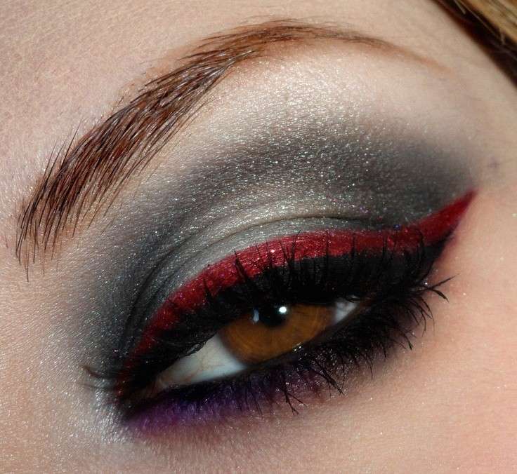 Grigio e rosso per make up da diavoletta