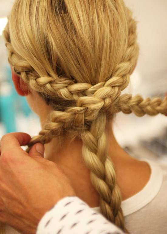 Hairstyle di Monique Lhuillier