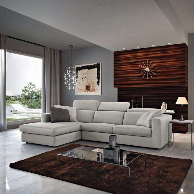 Il divano Eride: linee rigorose e squadrate