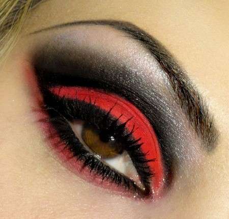 Make Up occhi rosso e nero