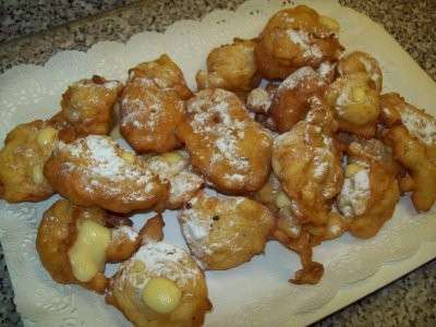 Piatto di frittelle