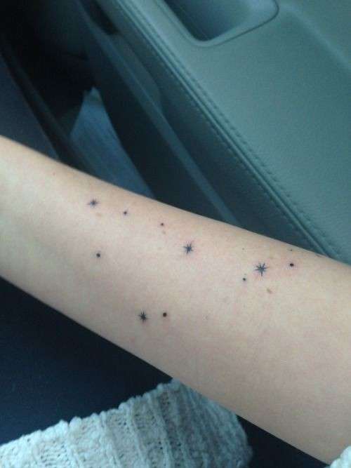 Piccole stelle sul braccio