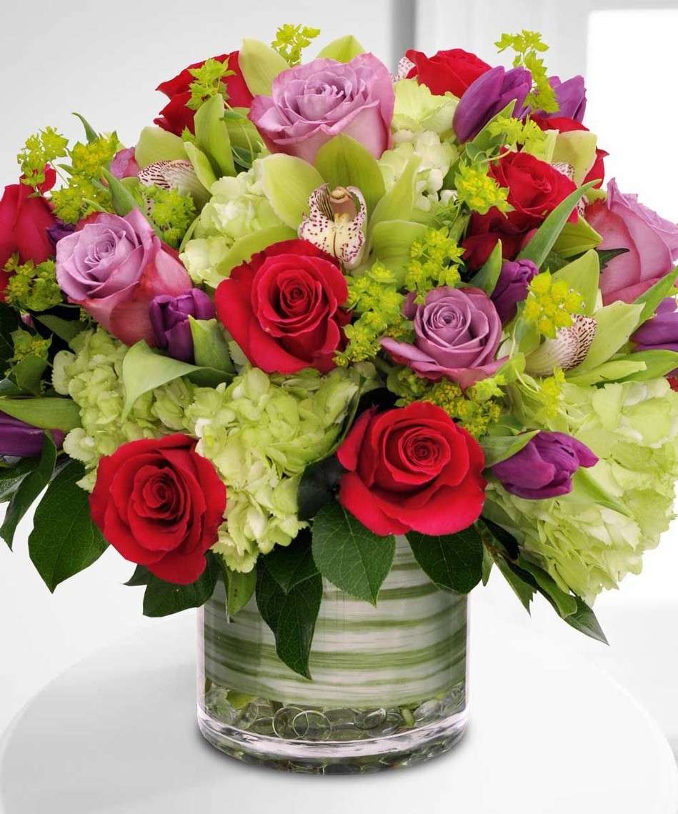 Rose colorate per la laurea
