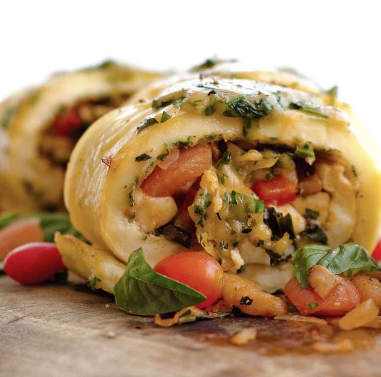 Rotolo con vari ingredienti